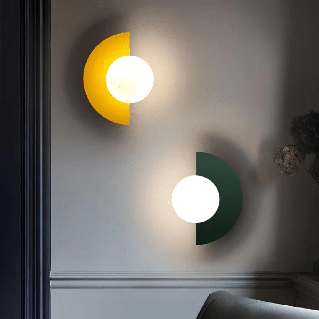 Lyca Wall Lamp