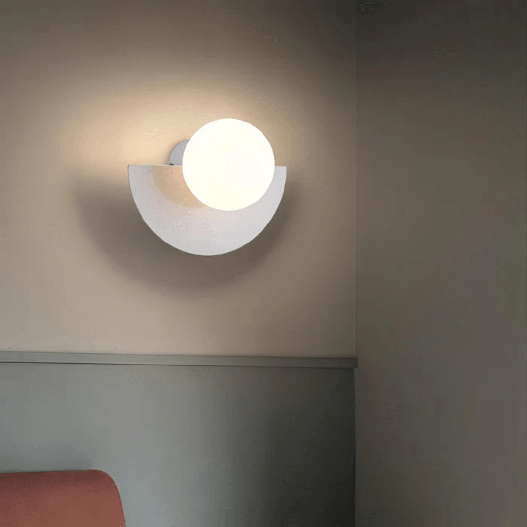 Lyca Wall Lamp