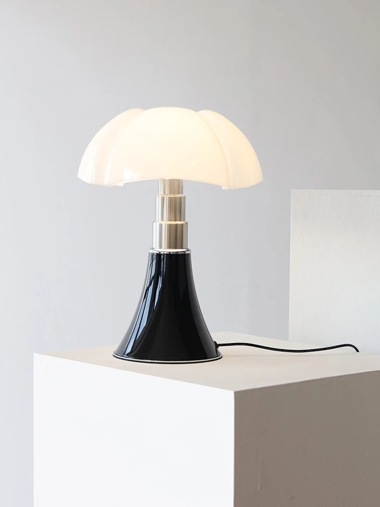 BloomSphere Table Lamp