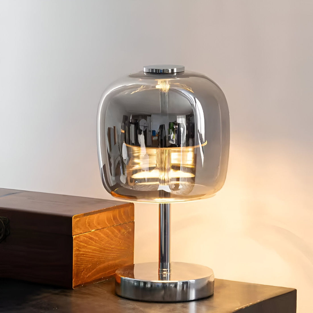 GlowSphere Table Lamp