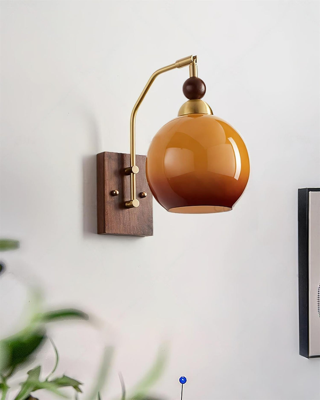 Jovene Amber Glass Wall Lamp