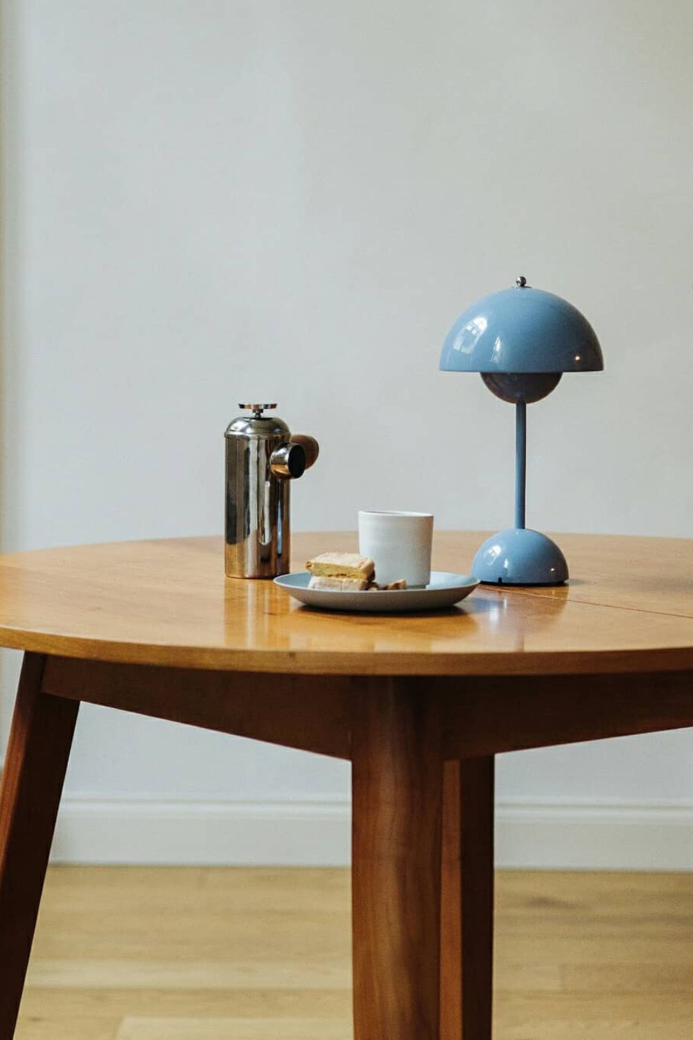 Semi-Circle Table Lamp