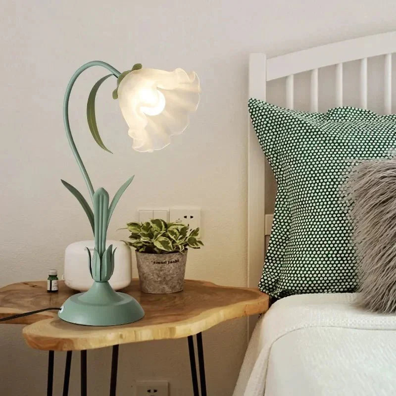 Vintage French Style Flower Table Lamp