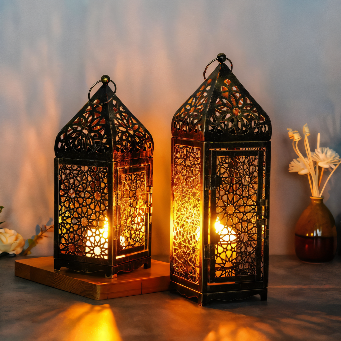 Vionessa Decorative Iron Candle Holder